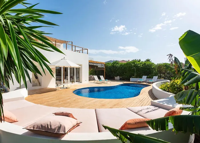 Estrella - Canutells Villa